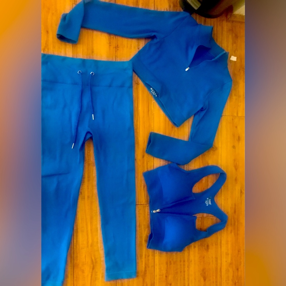 Really adorable workout set pants and 2 tops